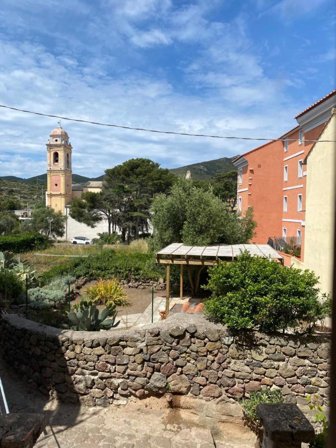 Capraia Isola المظهر الخارجي الصورة